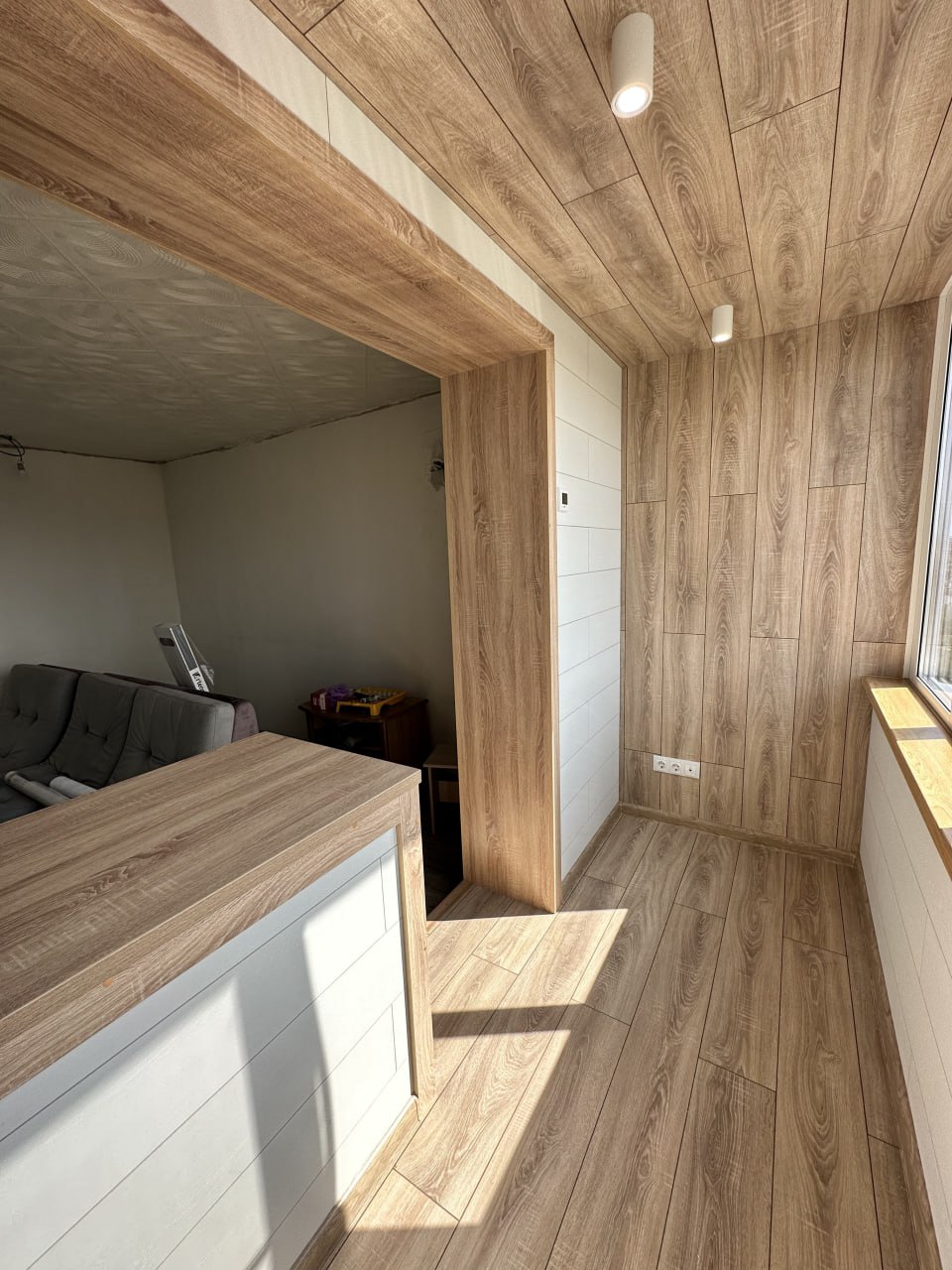 A Balcony Haven for Your Relaxation: Turnkey Renovation Creates the Perfect Comfort Zone