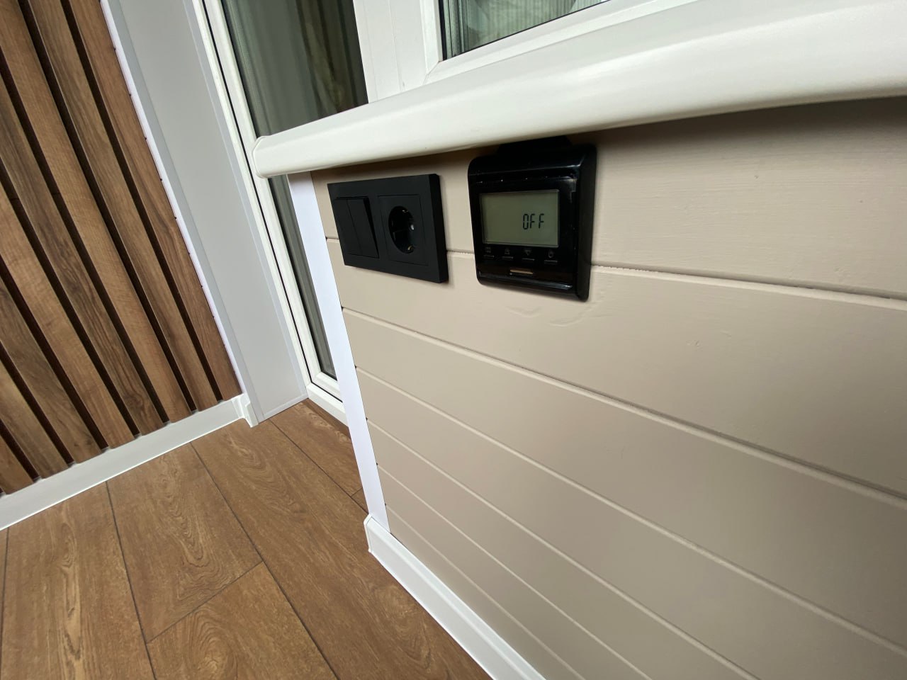 Urban Elegance on Your Balcony: Turnkey Renovation Creates a Stylish Space
