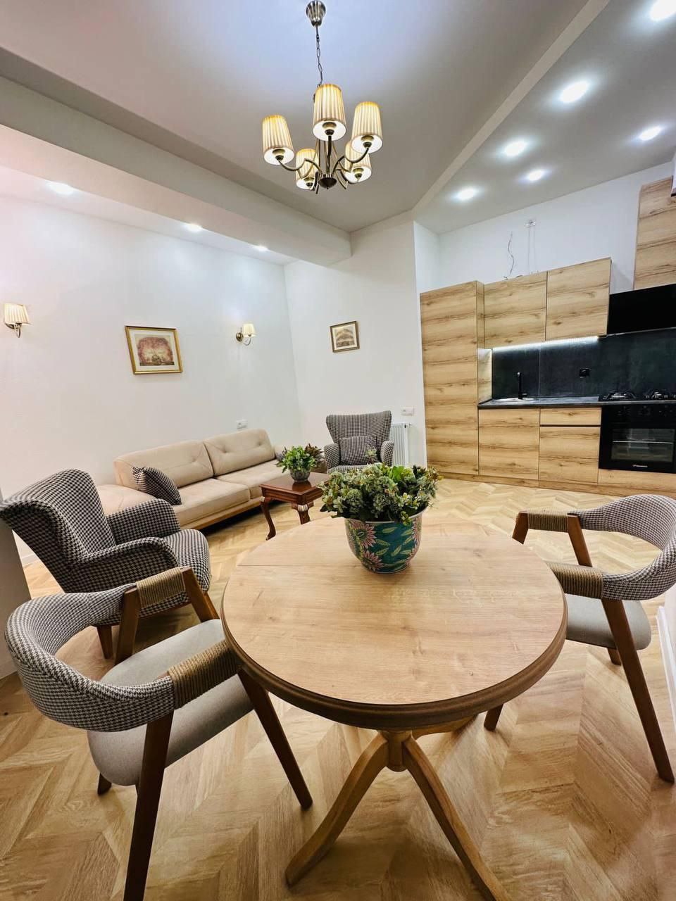 Natural Cozy: Embracing Nature in the Living Room