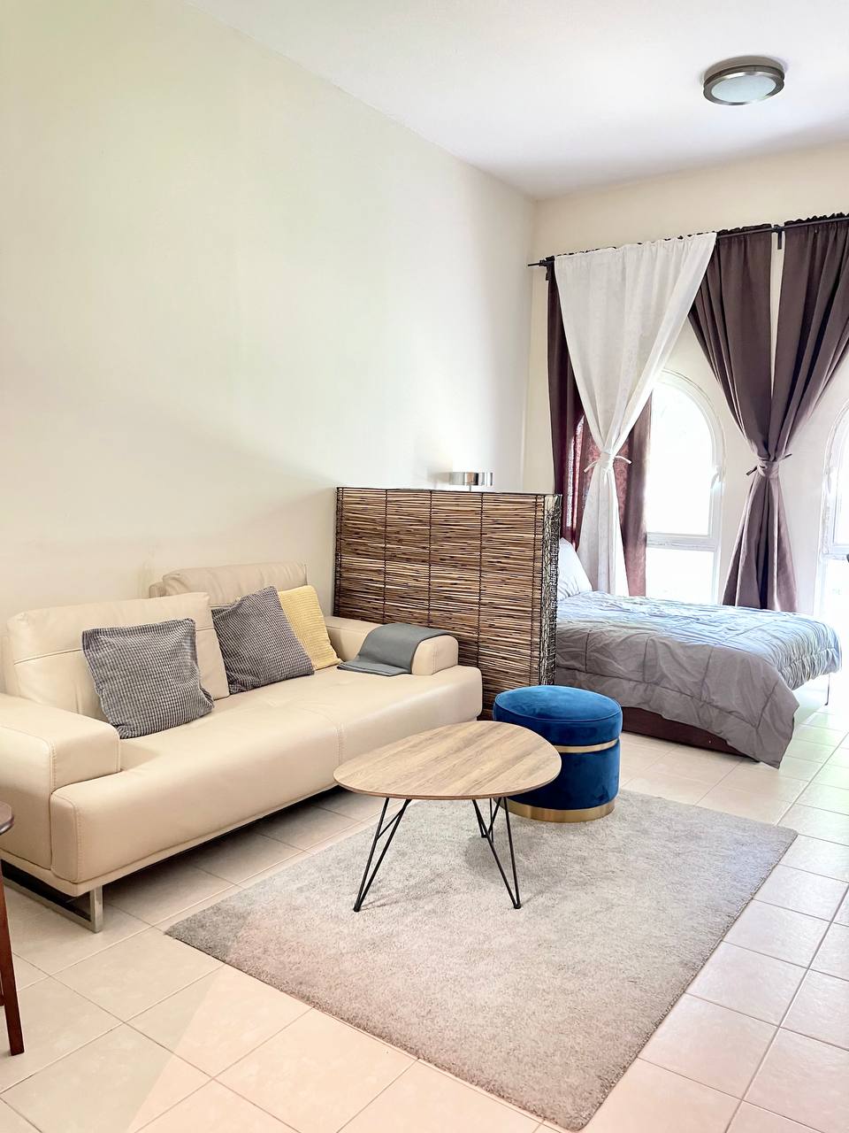 Perfect Blend: Studio Apartment Interior