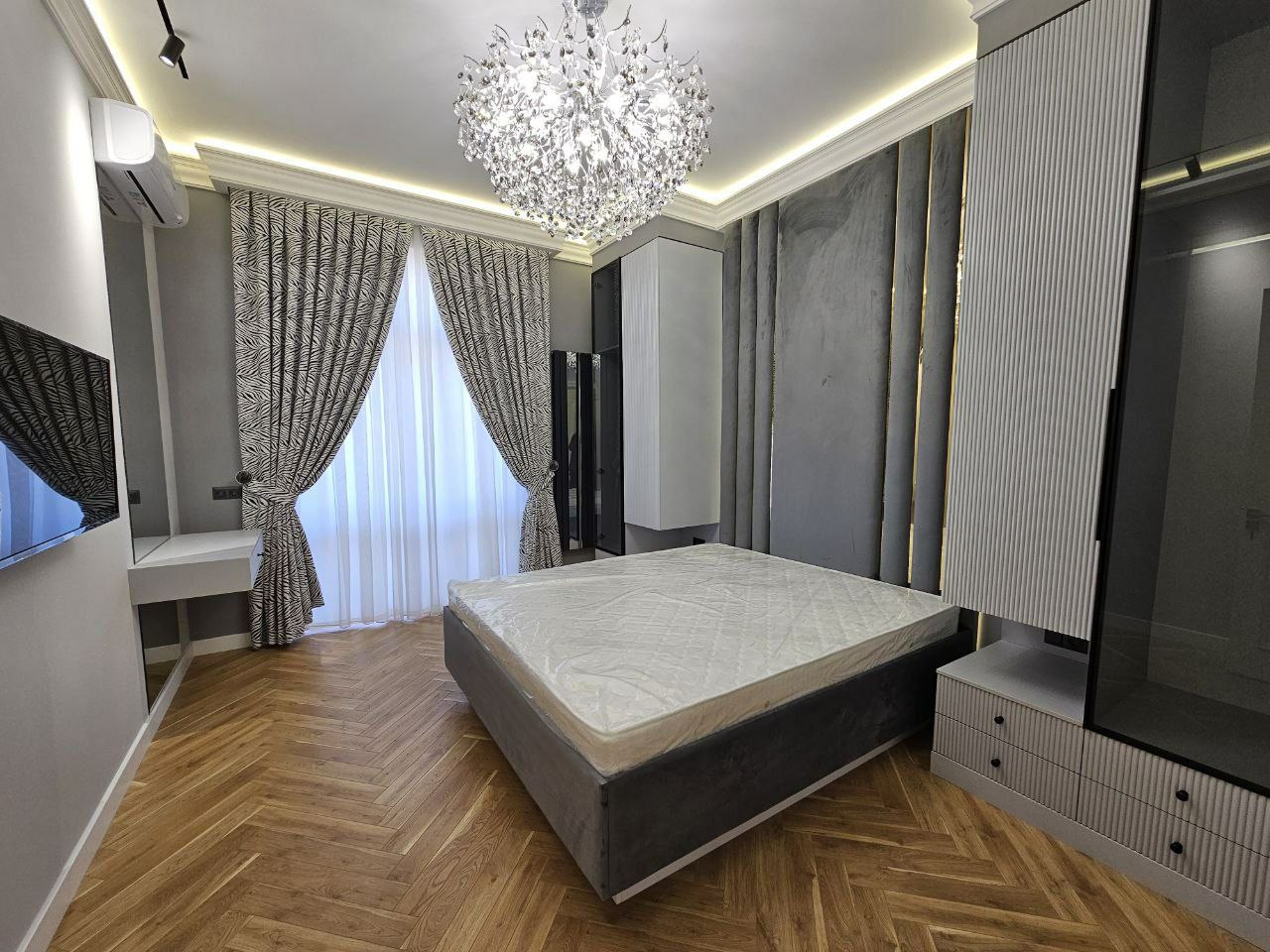 Modernity in Every Corner: Move-In Ready Apartment by Planirovki.by