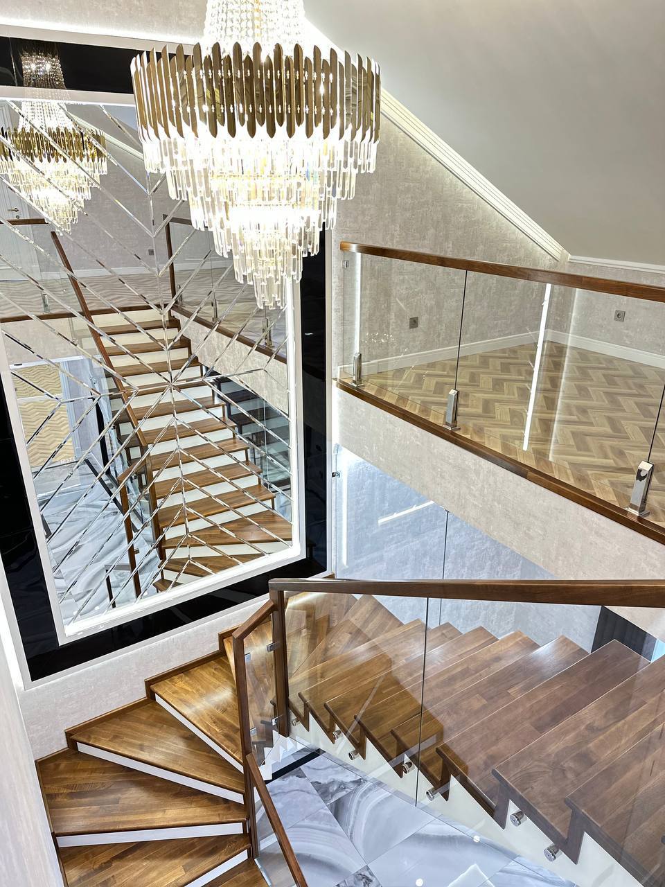 Elegant Chic: Completed Cottage Interior Design
