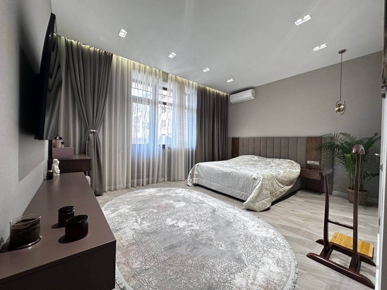 Sophisticated Makeover by Planirovki.by: Dream Apartment in Minsk