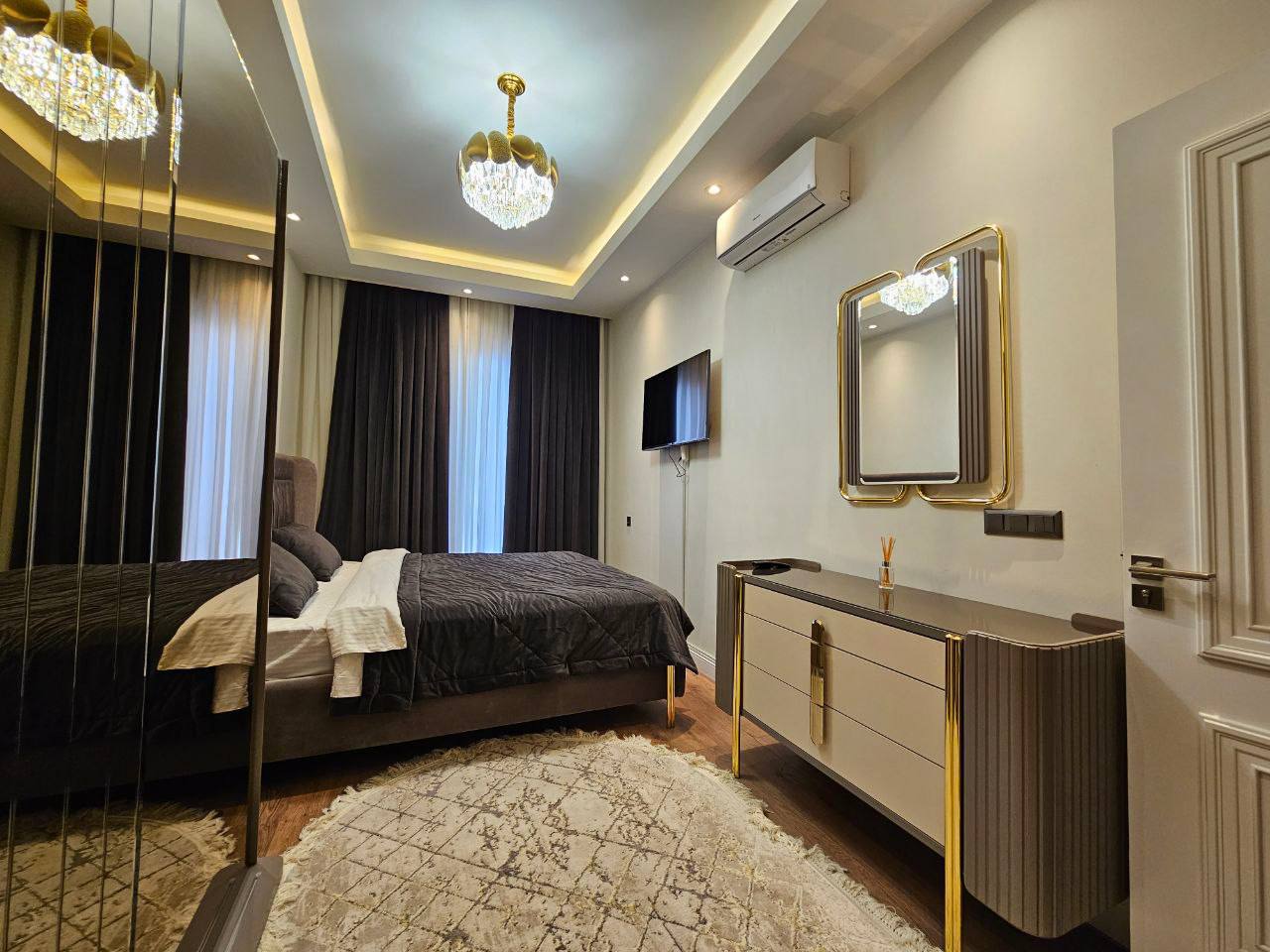 Eclectic Sophistication: Every Corner Speaks of Taste