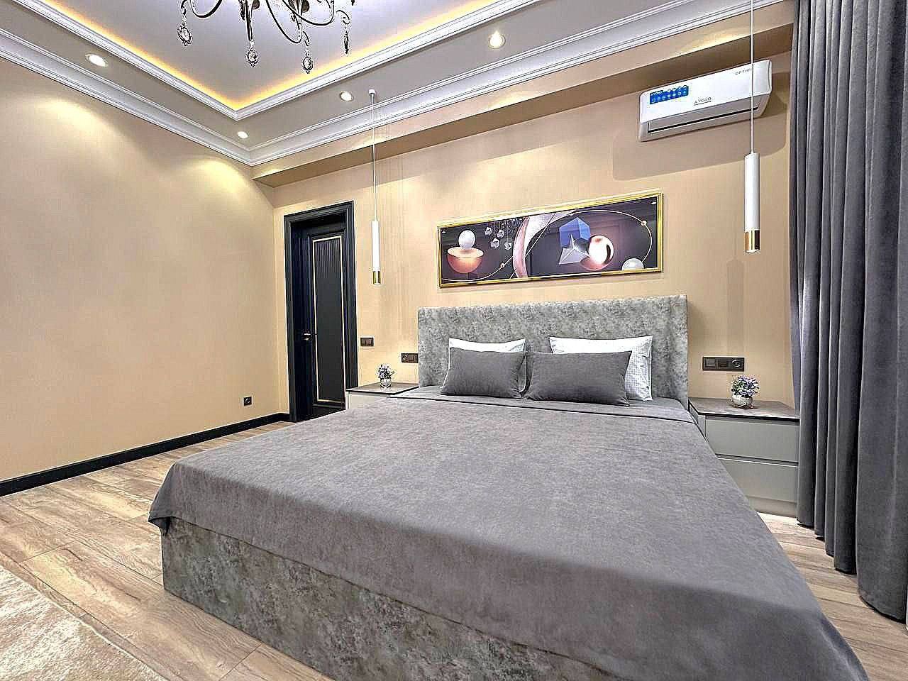 A Vibrant Symphony of Style: Inspiring Three-Bedroom Apartment Portfolio
