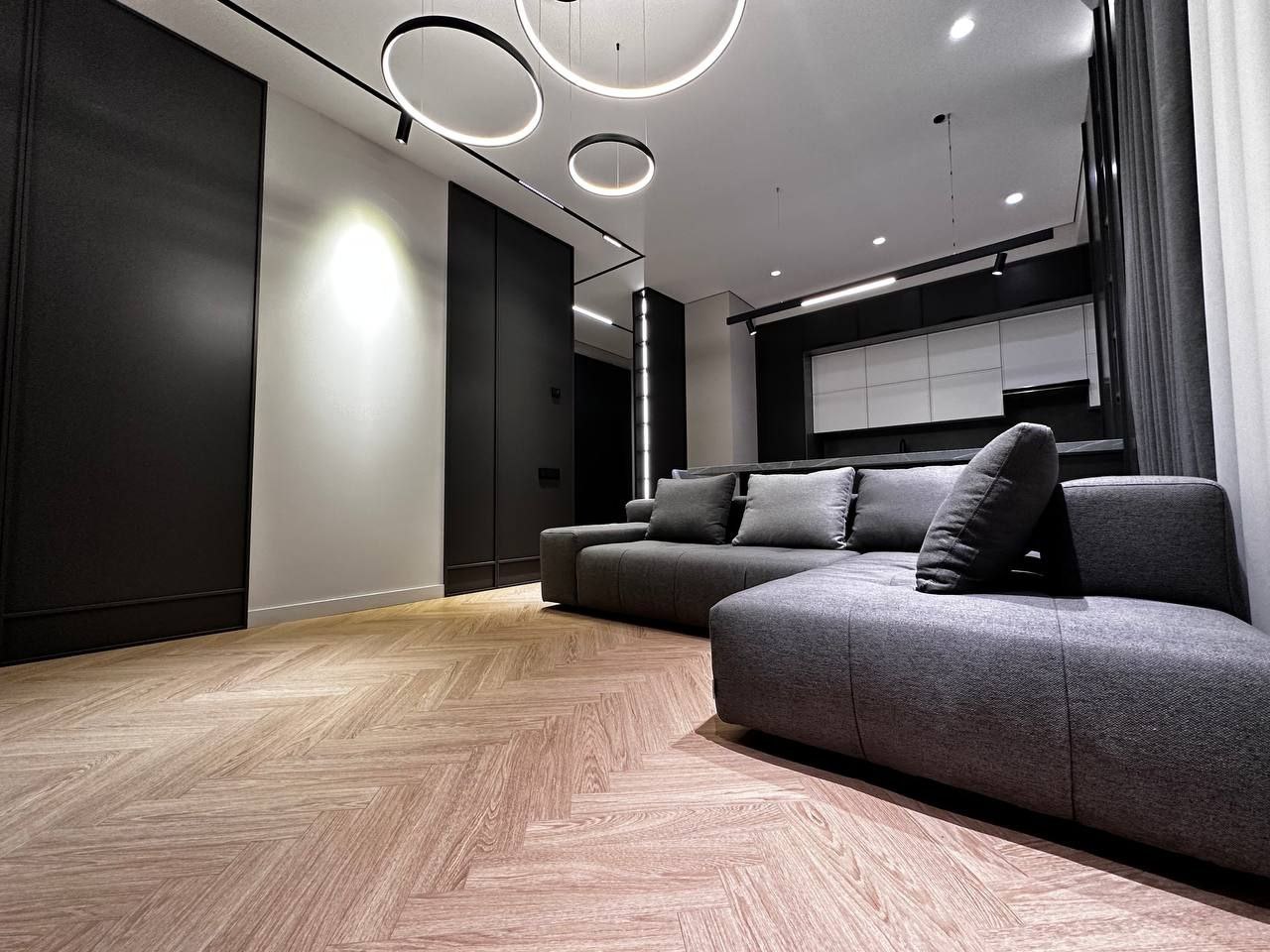 Bright Harmony: Minimalism and Functionality