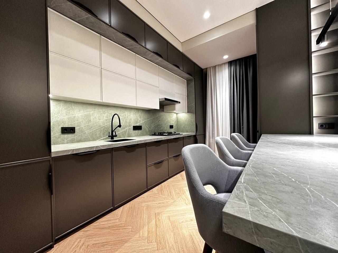 Color Accents: Bold Design with Personal Character