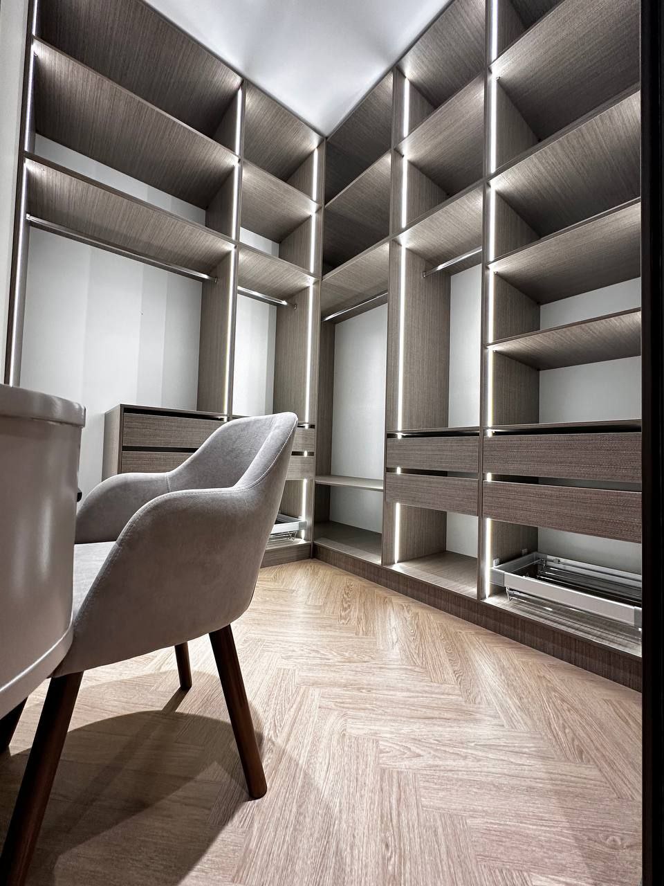 Geometric Inspiration: Ultra-Modern Design
