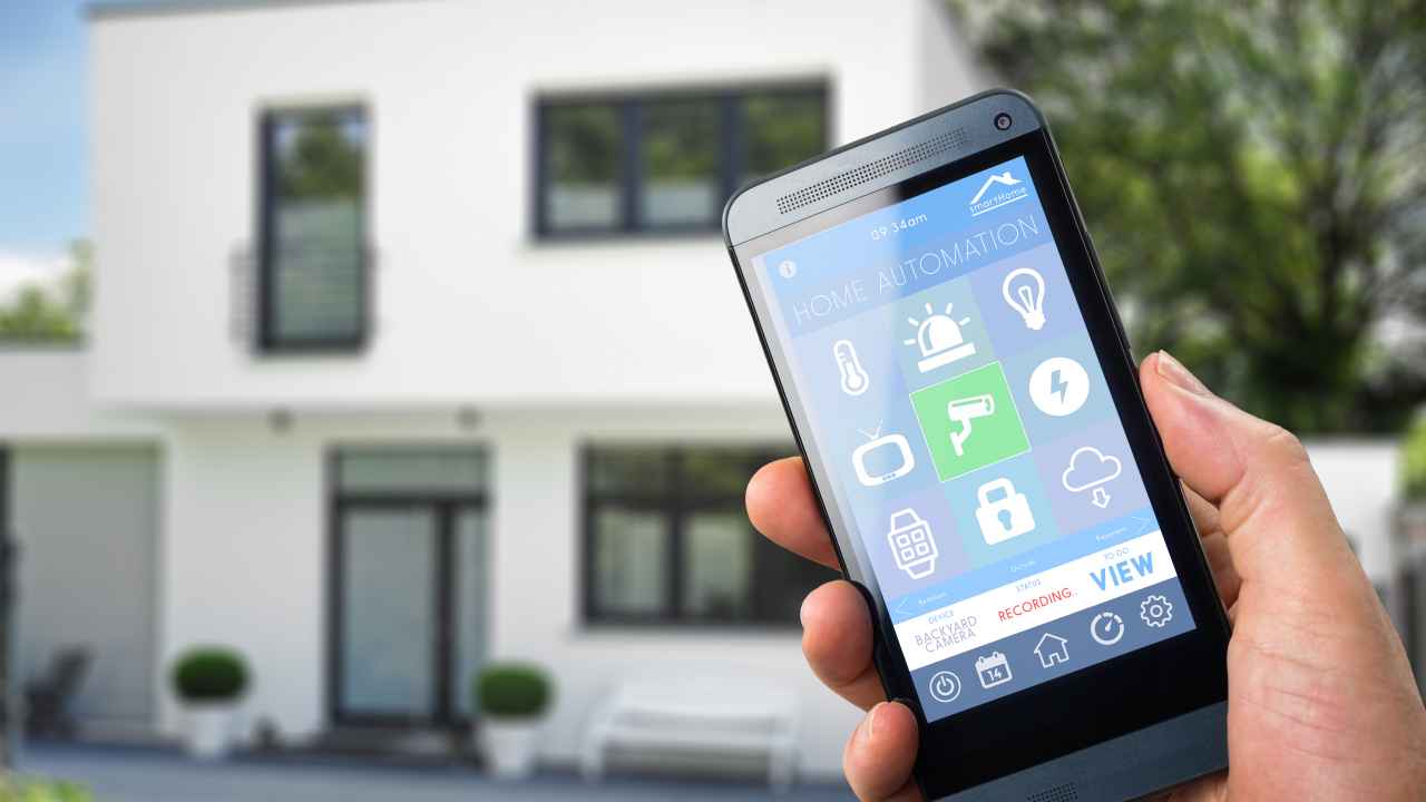 How Home Automation Transforms Daily Life: Savings and Convenience