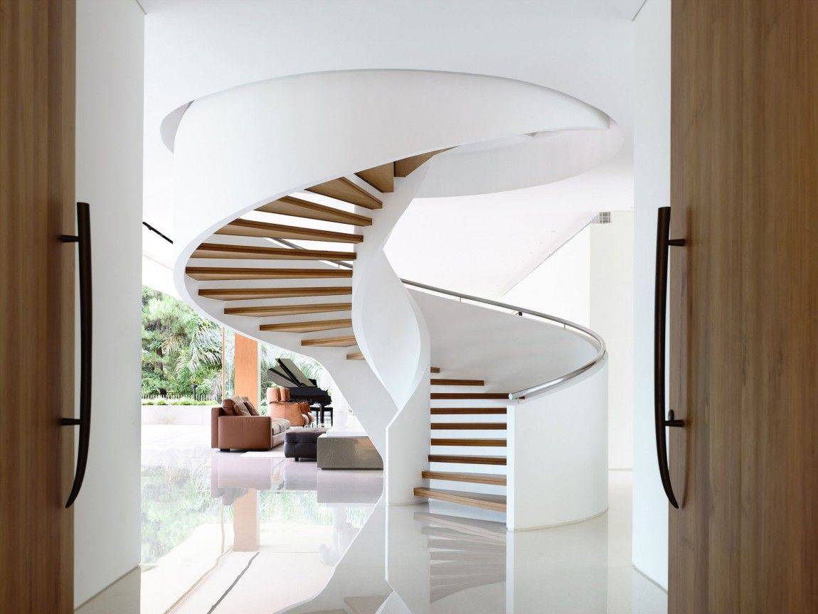 Staircases for the Home: 5 Types to Inspire Your Interior