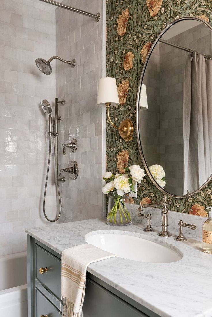 Wallpaper in the Bathroom: Trends and Hacks for a Cozy Space by Planirovki.by